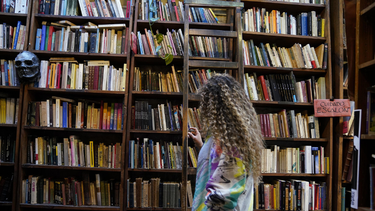 Blanca Rodríguez impulsa proyecto de ley de precio único del libro: Un salvataje a las librerías chicas
