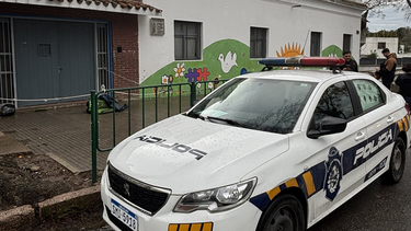 Apuñalaron a un repartidor en barrio La Paloma para robarle la moto: está grave