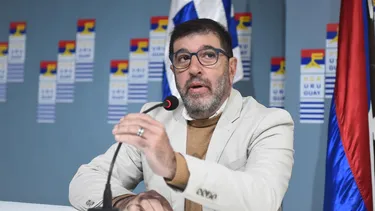 El presidente del Frente Amplio, adelantó que presentarán decenas de propuestas durante este mes.