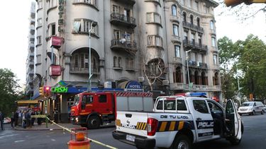 Una mujer murió tras incendio en un hotel rentado por el Mides