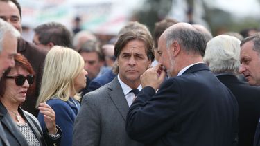 Lacalle Pou: El PIT-CNT va a hacer un paro por cualquier cosa que hagamos