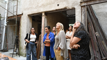 Carolina Cosse visitó obra de cooperativa en barrio Reus al Norte | Intendencia de Montevideo