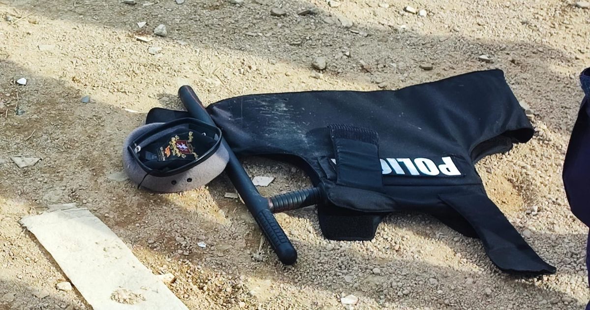 Hirieron de bala a un policía durante un asalto en