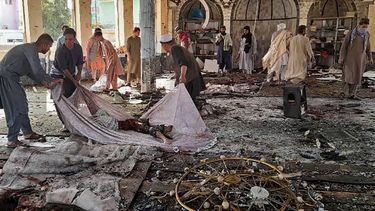 Al menos 50 muertos en un atentado suicida en una mezquita de Afganistán