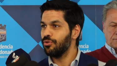 Andrés Ojeda lanzó propuestas en Maldonado y criticó a Yamandú Orsi