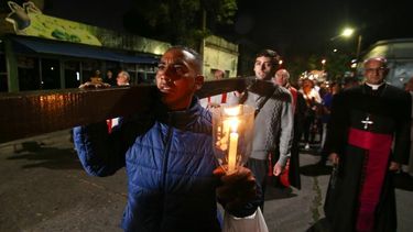 Vía Crucis en el Cerro de Montevideo.