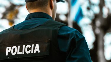 Robo piraña en una farmacia en el Cordón: se llevaron unos 30 perfumes importados Robo piraña en una farmacia en el Cordón: se llevaron unos 30 perfumes importados