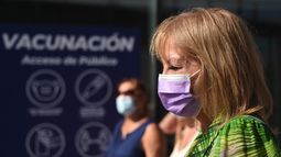 Hisopado de Carolina Cosse dio negativo y este lunes retoma la actividad