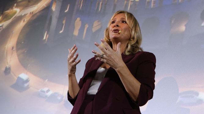 Laura Raffo. Presentación de informe de desarrollo en los municipios.&nbsp;