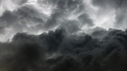 Tormentas fuertes y lluvias: esto advierte Inumet para este sábado