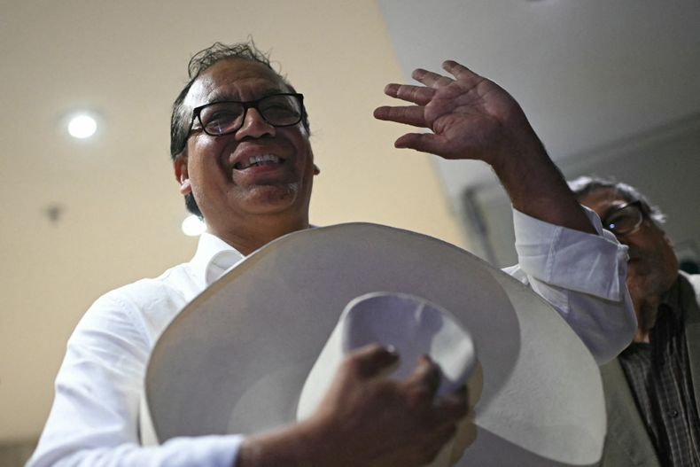 Abren juicio en Perú al candidato presidencial Roberto Sánchez, a pocas horas de la segunda vuelta electoral