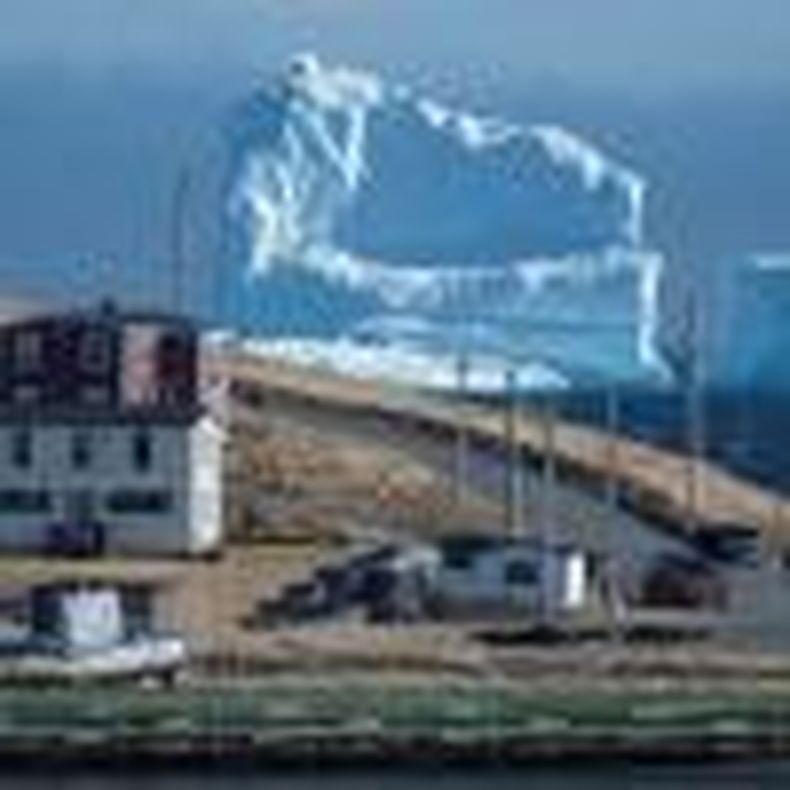 El impresionante iceberg que apareció en las costas de Canadá