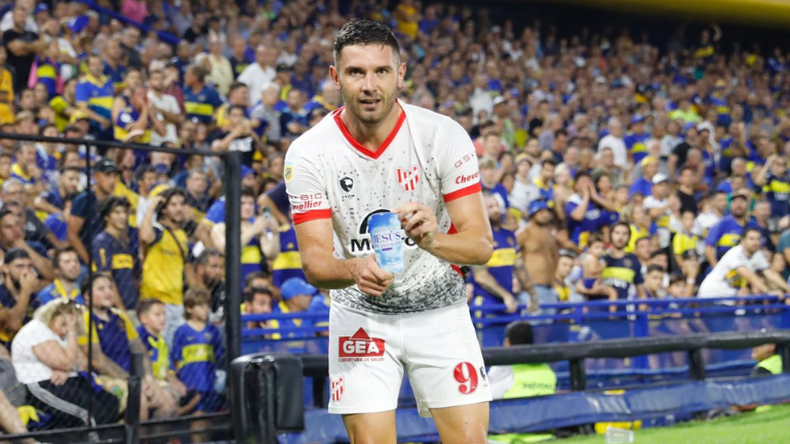 Adrián Martínez.