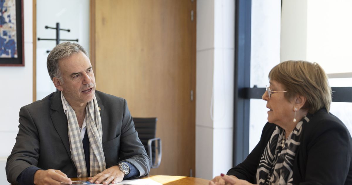 El presidente Orsi recibió a Michelle Bachelet en Torre Ejecutiva