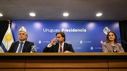 Gobierno firmó nuevo decreto para entrega de pasaportes tras polémica con Marset