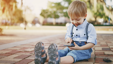 Los hijos de padres mayores tienden a ser más frikis tecnológicos