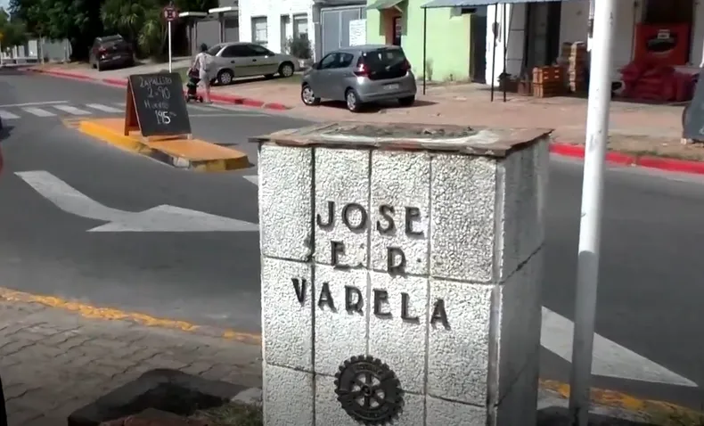 Un hombre fue condenado a 18 meses de prisión por robar y vender el busto de José Pedro Varela en Pando