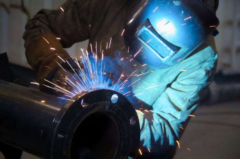 La metalúrgica trasladará sus operaciones a Brasil.