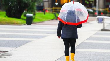Persiste alerta naranja en gran parte del país