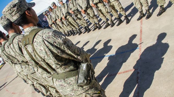 Comenzó a regir el aumento salarial para militares