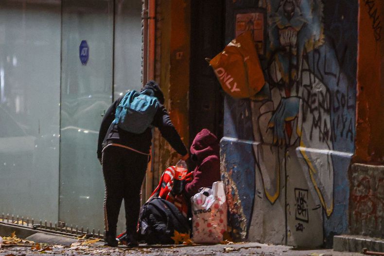 Tercer día de alerta roja por frío: asistieron a 3.215 personas y hubo diez detenciones por desacato