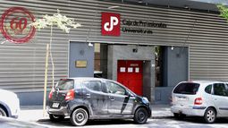 Profesionales se manifestaron en reclamo por la situación en la Caja de Profesionales