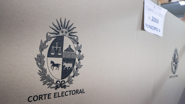 Asunción de intendentes electos 2025.