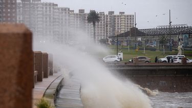 Inumet emitió alertas naranja y amarilla por vientos fuertes y muy fuertes: las zonas afectadas Inumet emitió alertas naranja y amarilla por vientos fuertes y muy fuertes: las zonas afectadas