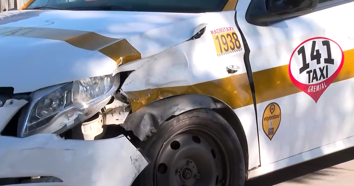 Robo, persecución, choque y fuga en La Teja: dos delincuentes circulaban en una moto que había sido hurtada