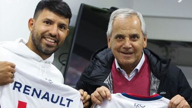 el kun agüero recibio un regalo especial tras su visita al gpc