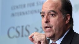 Ordenan detener a diputado acusado de atentar contra Maduro