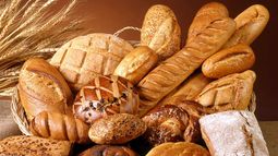 Panaderos piden mantener valor del pan pese a aumento de la harina