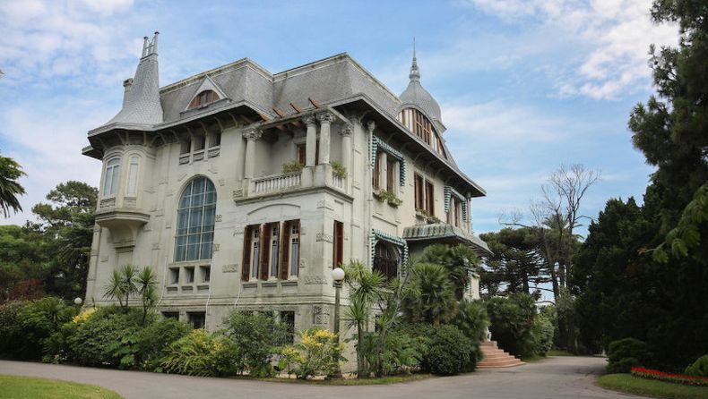 Residencia presidencial de Suárez y Reyes.
