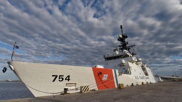 Cutter James, buque de la Guardia Costera de Estados Unidos.