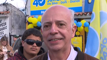Javier García en la inauguración de un local del Espacio 40 del Partido Nacional en Piedras Blancas.