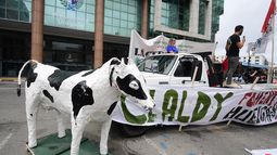 Trabajadores de industria láctea reclaman por despidos en Claldy: Nos ofrecieron ir a cortar leña al monte