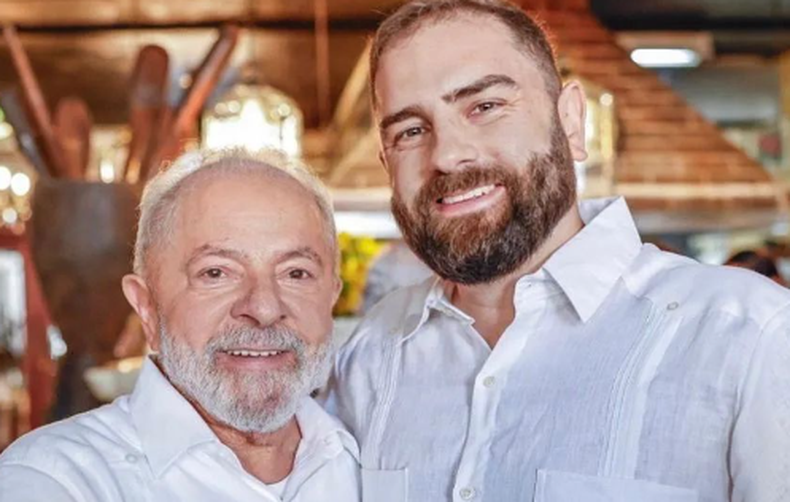 Lula y su hijo menor &nbsp;Luis Cláudio Lula da Silva&nbsp;