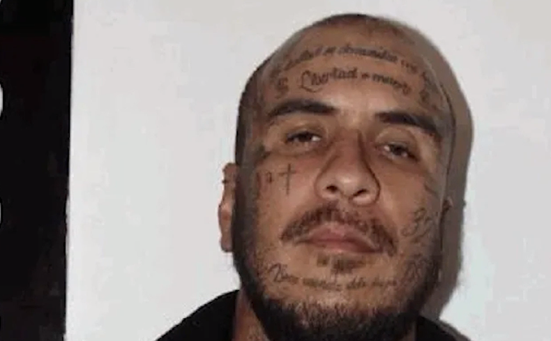 Cayó "El Kane" en San Carlos: incautaron armas, droga, dinero y un arsenal enterrado en su vivienda
