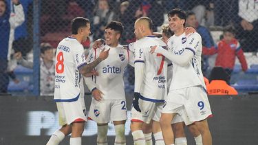 nacional vencio 4 a 1 a juventud en el gran parque central