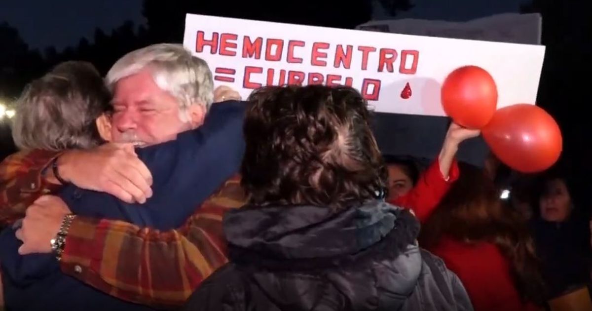Vecinos de Maldonado se manifestaron por la salida de Jorge Curbelo del Hemocentro: 