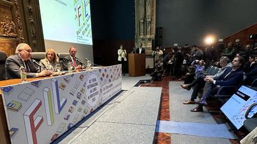 El presidente Luis Lacalle Pou participó de la 45ª Feria Internacional del Libro en la Intendencia de Montevideo.