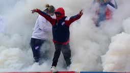 AUF sancionó a Nacional y Peñarol: quita de puntos, cierres de cancha y multa económica