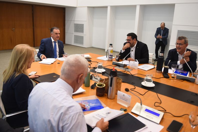 Orsi reúne al gabinete desde el mediodía con temas planteados en la Asamblea General en el centro