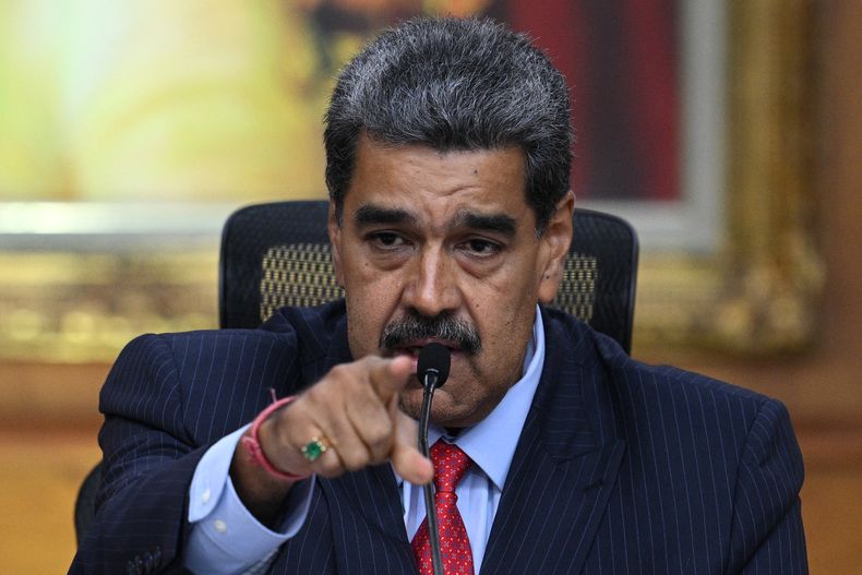 Nicolás Maduro activó plan militar previo a la asunción.