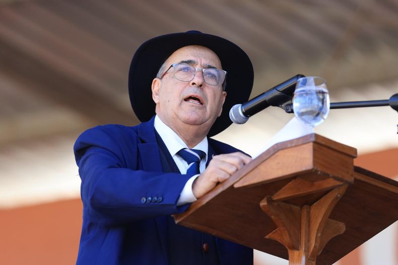 Fratti en el cierre de la Expo Prado: defendió la Colonización y respondió a los "grupos de presión"
