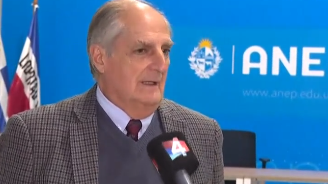 El consejero de la ANEP Juan Gabito, criticó posible paro docente.&nbsp;