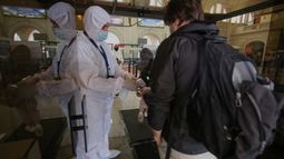 Cuatro de cada 100 casos de COVID-19 requieren cuidado hospitalario