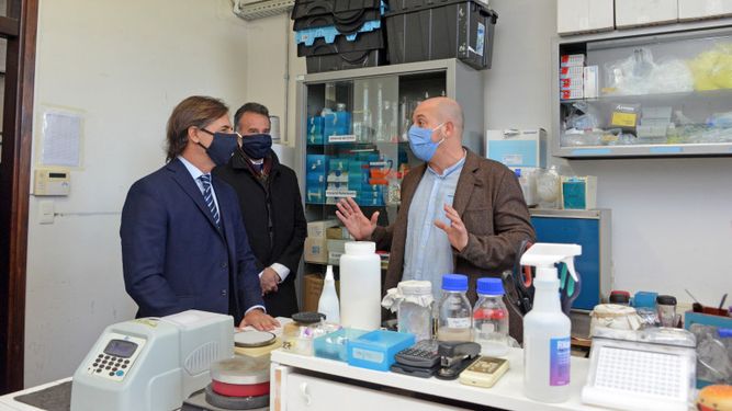 Científicos respaldaron gestión de Salinas tras pedido de renuncia