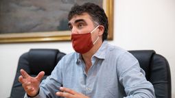 El intendente de Salto informó que tiene COVID-19