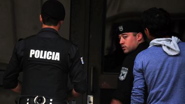 Detuvieron a mujer que realizaba estafas a través de Facebook